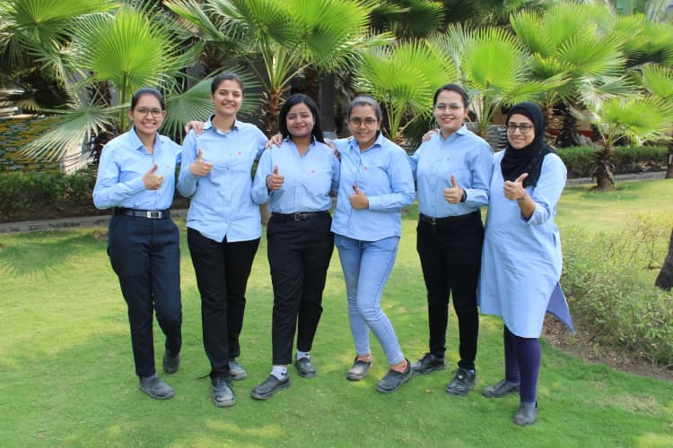 Aarti Industries employees participating in company sports or recreational activity outdoors